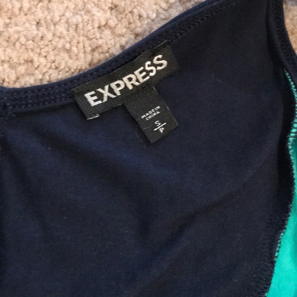 Express top - Picture 3 of 3
